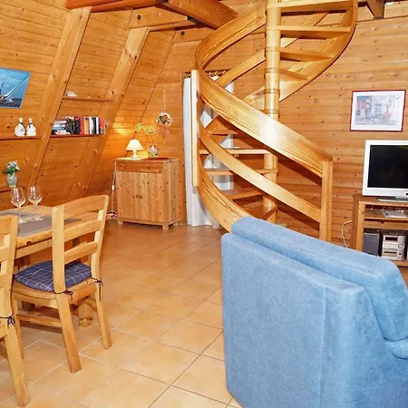 Zeltdachhaus Mit Wlan Und Grosser Terrasse בית נופש