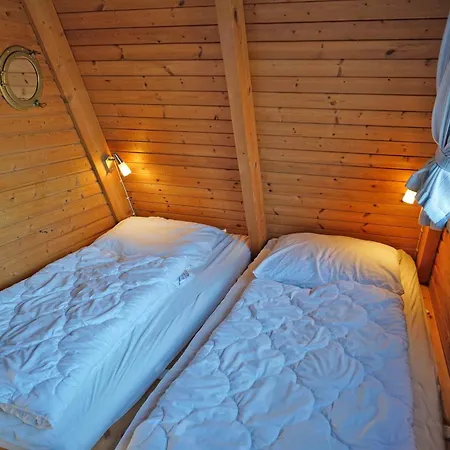 Zeltdachhaus Mit Wlan Und Grosser Terrasse * Дамп