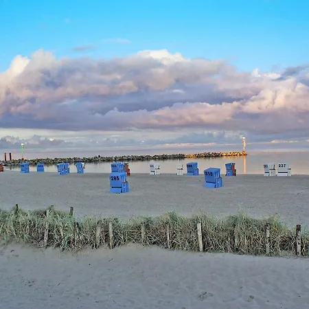 Zeltdachhaus Mit Wlan Und Grosser Terrasse Дом отдыха Дамп
